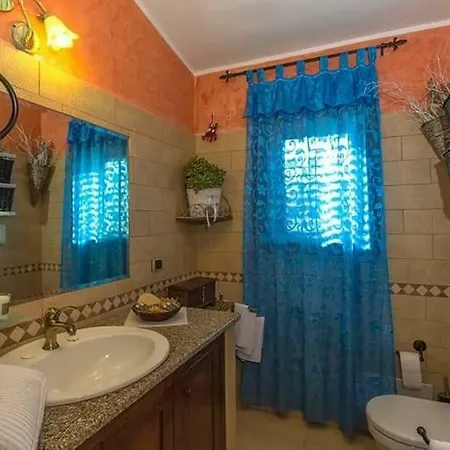 Casa Vacanze Richi&michi Nyaraló Chia